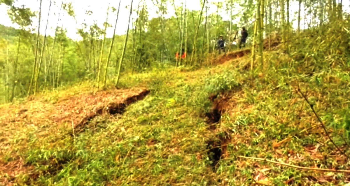 Nỗi lo dưới chân đồi Pom Ca Thảy