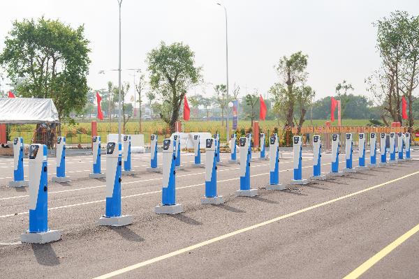 60.000 tủ đổi pin, chi phí “nhẹ ví”, xe máy điện VinFast ngày càng áp đảo thị trường