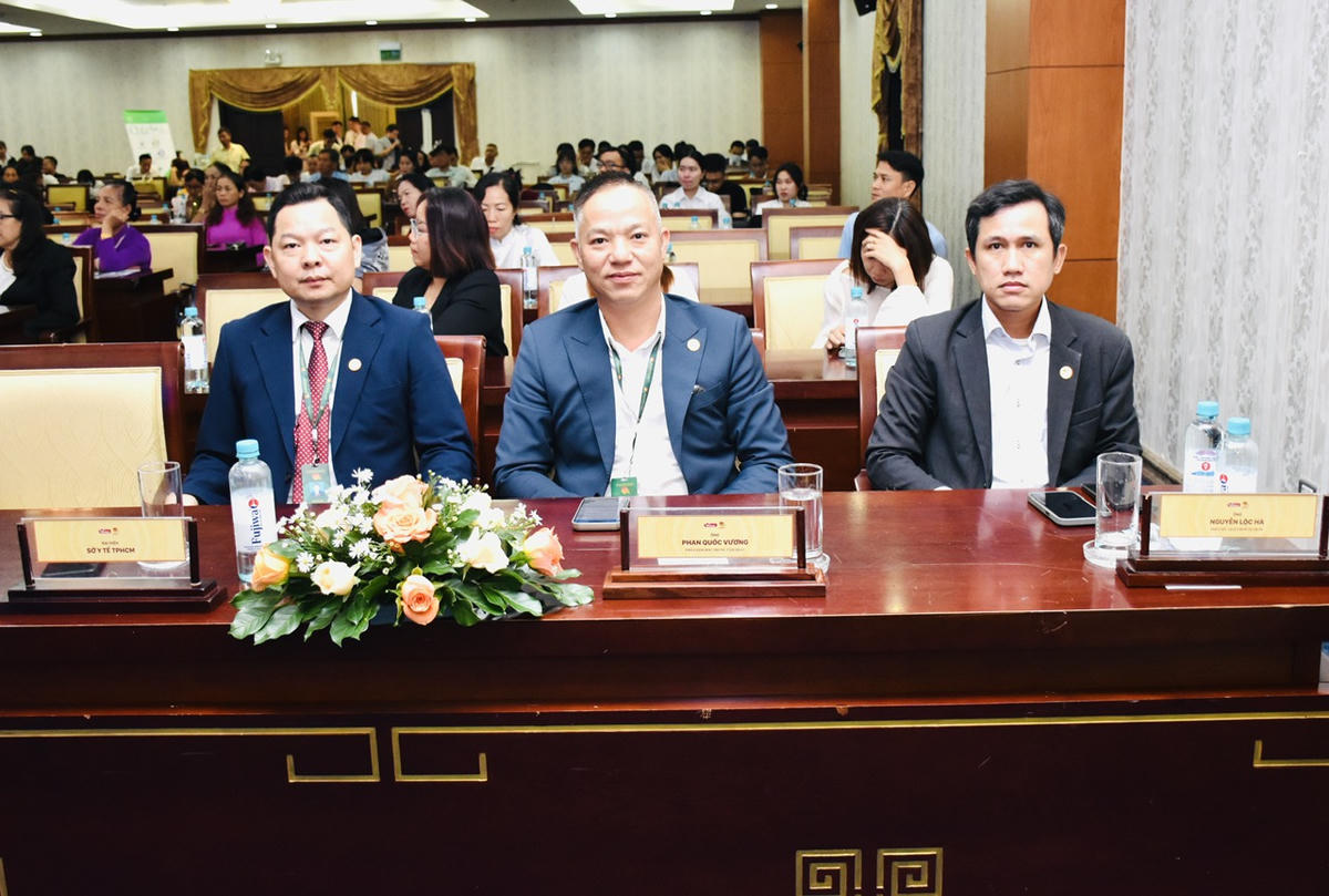 Đại diện lãnh đạo sở, ban, ngành của Thành phố Hồ Chí Minh tại Hội nghị. Ảnh: Thanh Thủy