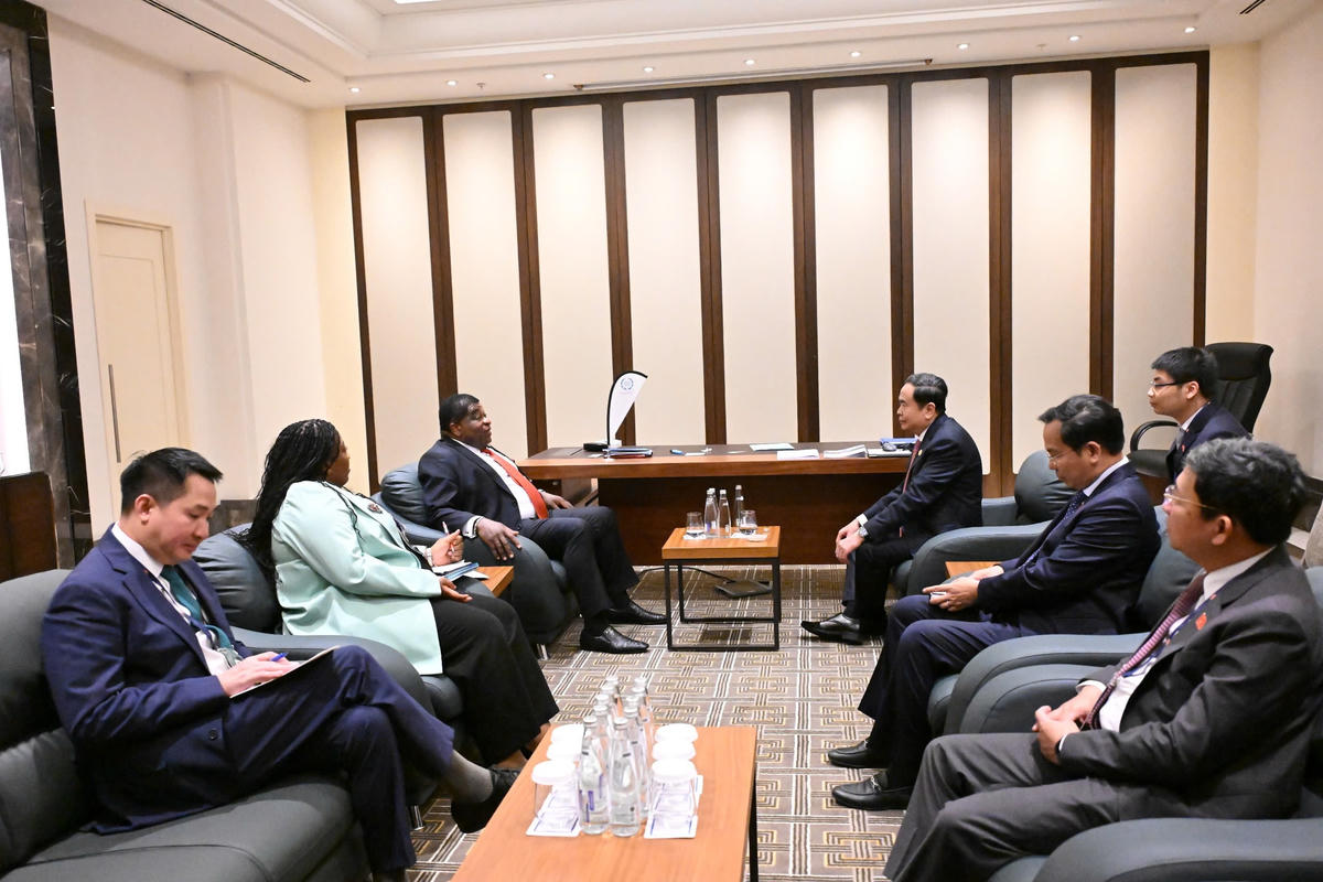 Chủ tịch Quốc hội Trần Thanh Mẫn gặp Tổng Thư ký IPU Martin Chungong. Ảnh: Dương Dung