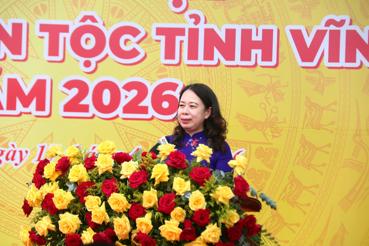 Phó Chủ tịch nước Võ Thị Ánh Xuân phát biểu chỉ đạo tại Ngày hội Văn hóa các dân tộc tỉnh Vĩnh Long năm 2026. (Ảnh: Trung Ngãi).