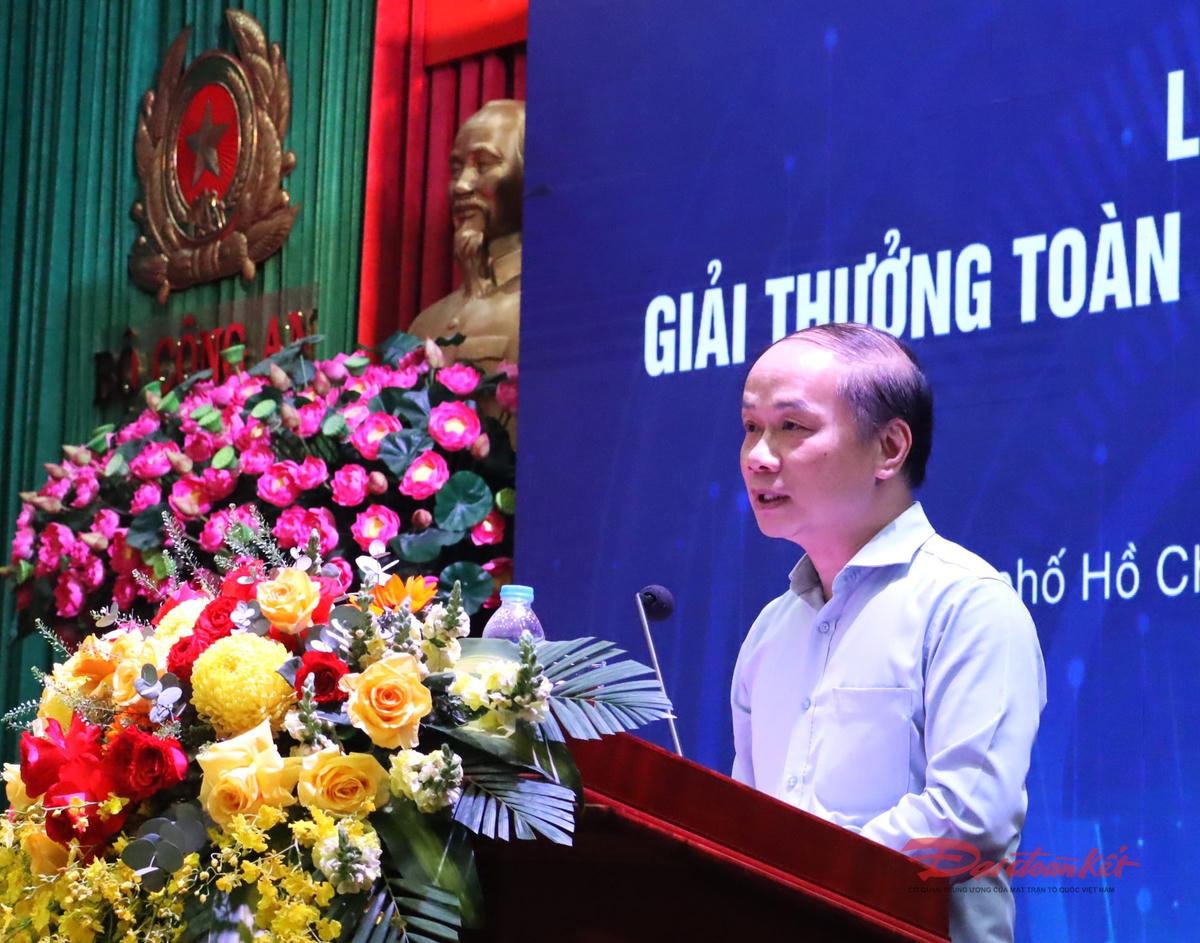 Ông Phạm Tất Thắng, Ủy viên Trung ương Đảng, Phó Trưởng Ban Thường trực Ban Tuyên giáo và Dân vận Trung ương phát biểu. Ảnh: T.Luân.