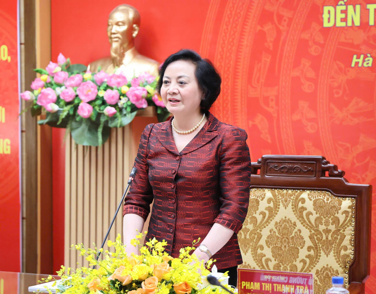 Phó Thủ tướng Phạm Thị Thanh Trà đề nghị ngành y tế cần tập trung quán triệt và tổ chức thực hiện hiệu quả Nghị quyết số 72-NQ/TW của Bộ Chính trị.&nbsp;Ảnh: VGP/Thu Giang