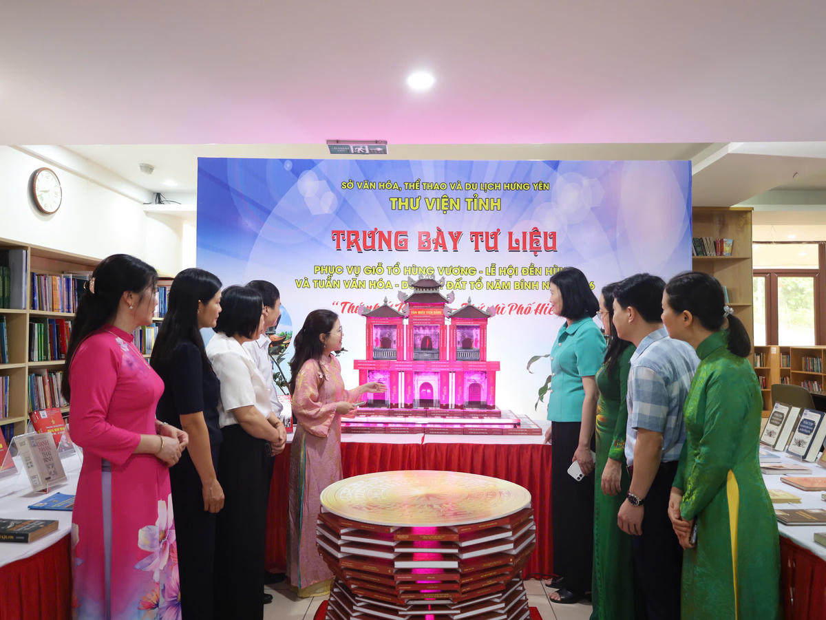 Khai mạc Trưng bày tư liệu và Hội sách Đất Tổ năm 2026