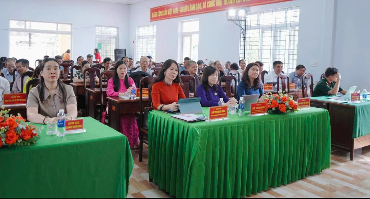 Quang cảnh hội nghị.