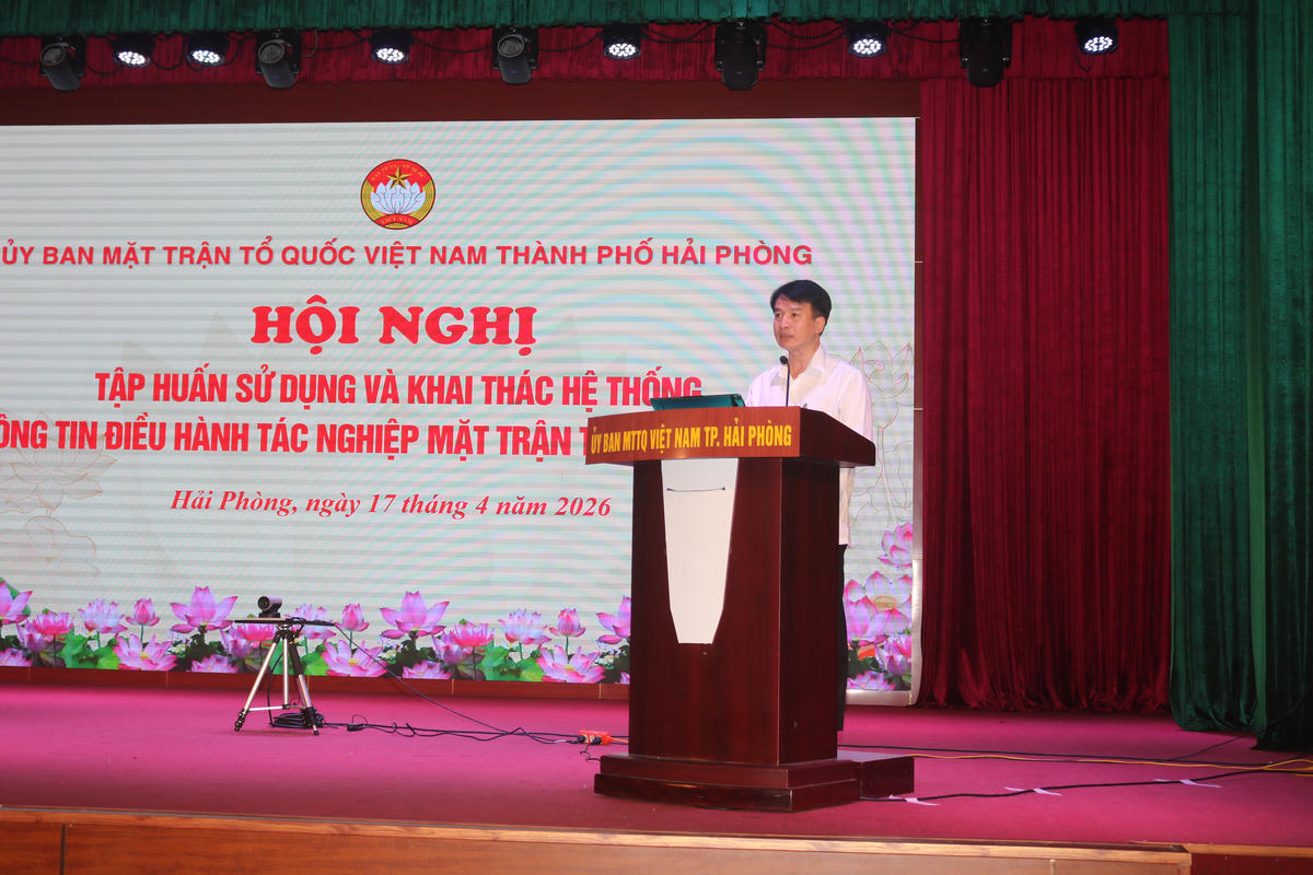  Phó Chủ tịch Thường trực Ủy ban MTTQ Việt Nam thành phố Nguyễn Đức Tuấn phát biểu tại hội nghị. Ảnh: PT.