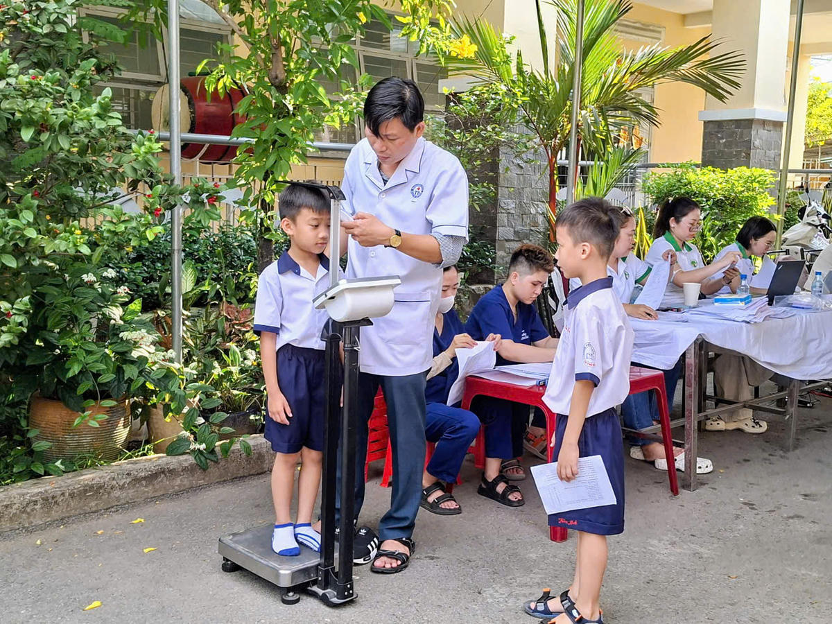TP Hồ Chí Minh ra quân chiến dịch đồng loạt khám sức khỏe cho người dân 