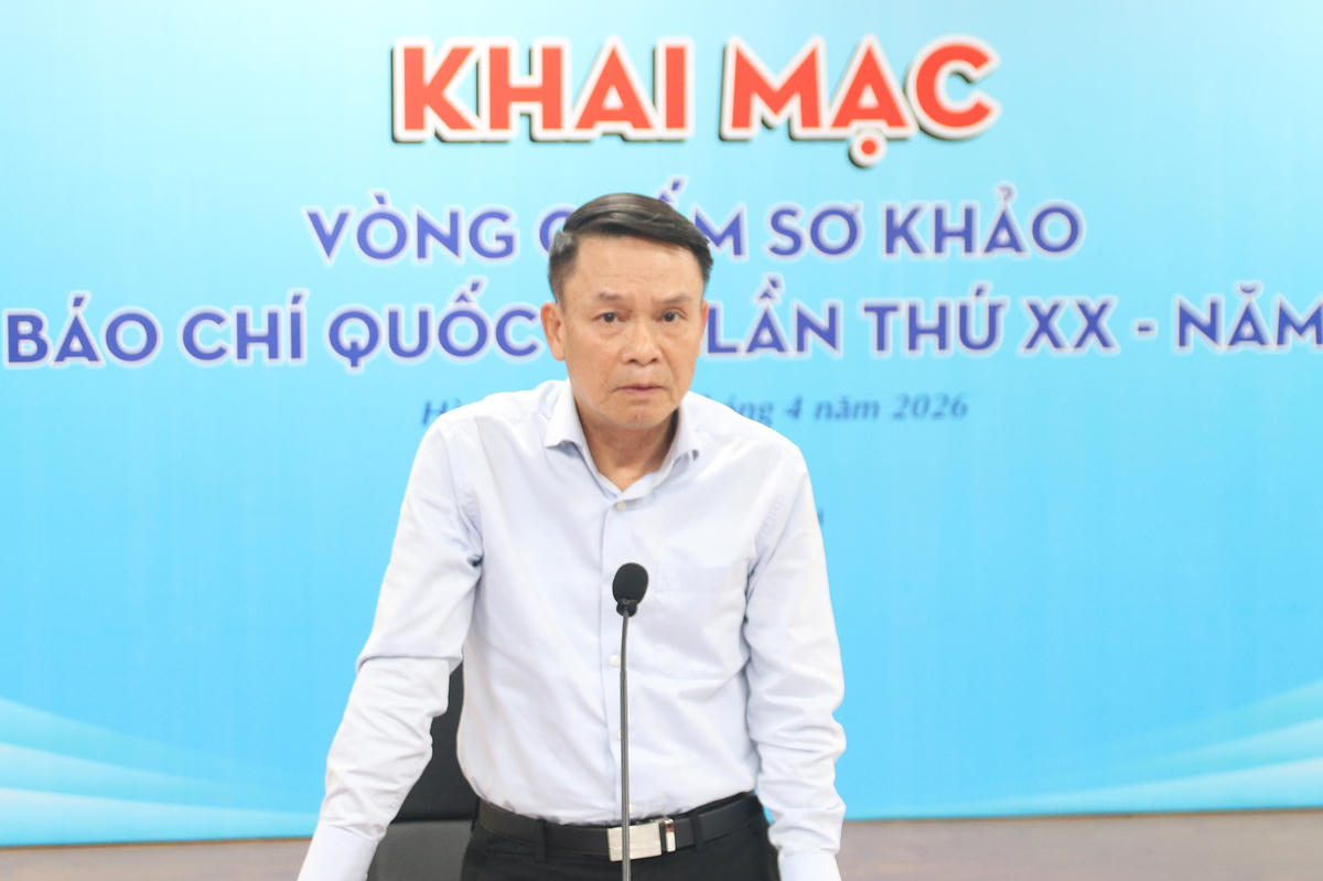 Ông Nguyễn Đức Lợi - Phó Chủ tịch Thường trực Hội Nhà báo Việt Nam, Phó Chủ tịch Thường trực Hội đồng Giải Báo chí Quốc gia, Chủ tịch Hội đồng sơ khảo phát biểu tại lễ khai mạc.