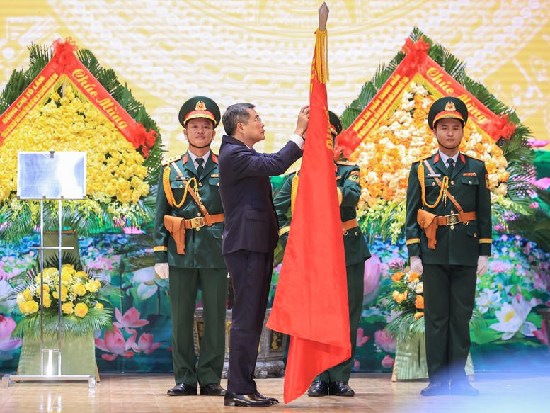 Thủ tướng Lê Minh Hưng: 6 nhiệm vụ trọng tâm của Quân khu 4 trước những bài toán quốc phòng – an ninh chưa từng có tiền lệ- Ảnh 4.