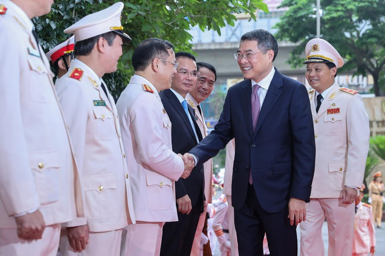 Thủ tướng Lê Minh Hưng: Tên gọi "Cảnh sát hình sự" mãi là niềm tin cậy của Nhân dân- Ảnh 1.