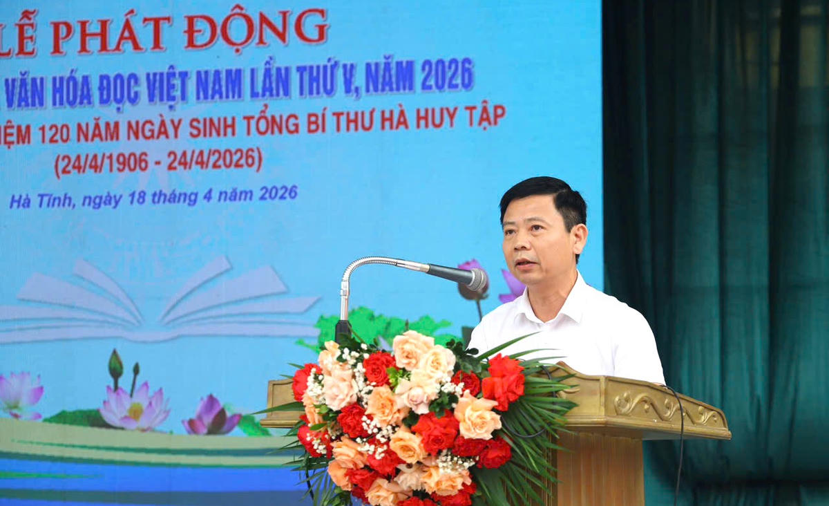 Phó Giám đốc Sở Văn hóa, Thể thao và Du lịch Hà Tĩnh Nguyễn Công Thành phát biểu khai mạc. Ảnh: QT.