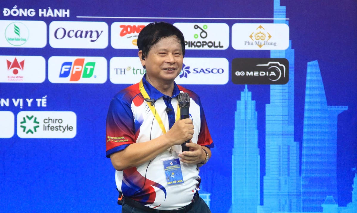 Ông Trần Trọng Dũng, Phó Chủ tịch Hội Nhà báo Việt Nam phát biểu tại lễ khai mạc. Ảnh: C.Quang.