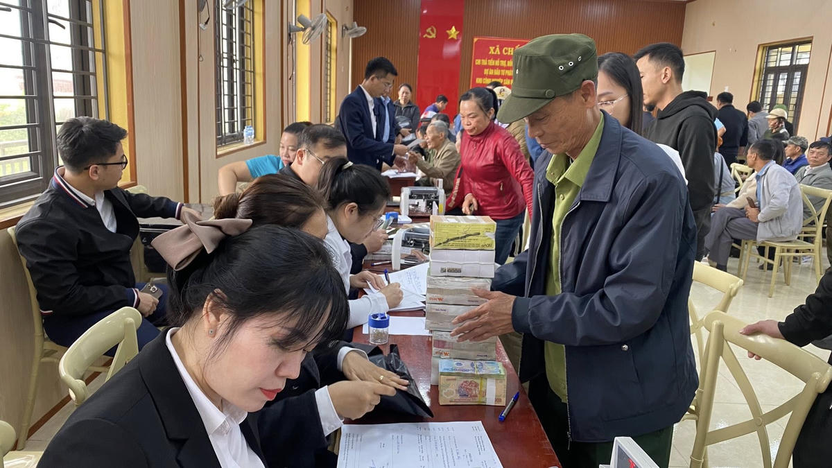 Đến nay, UBND xã Chấn Hưng đã phối hợp với chủ đầu tư tổ chức chi trả kinh phí bồi thường, hỗ trợ giải phóng mặt bằng cho 193 hộ dân.