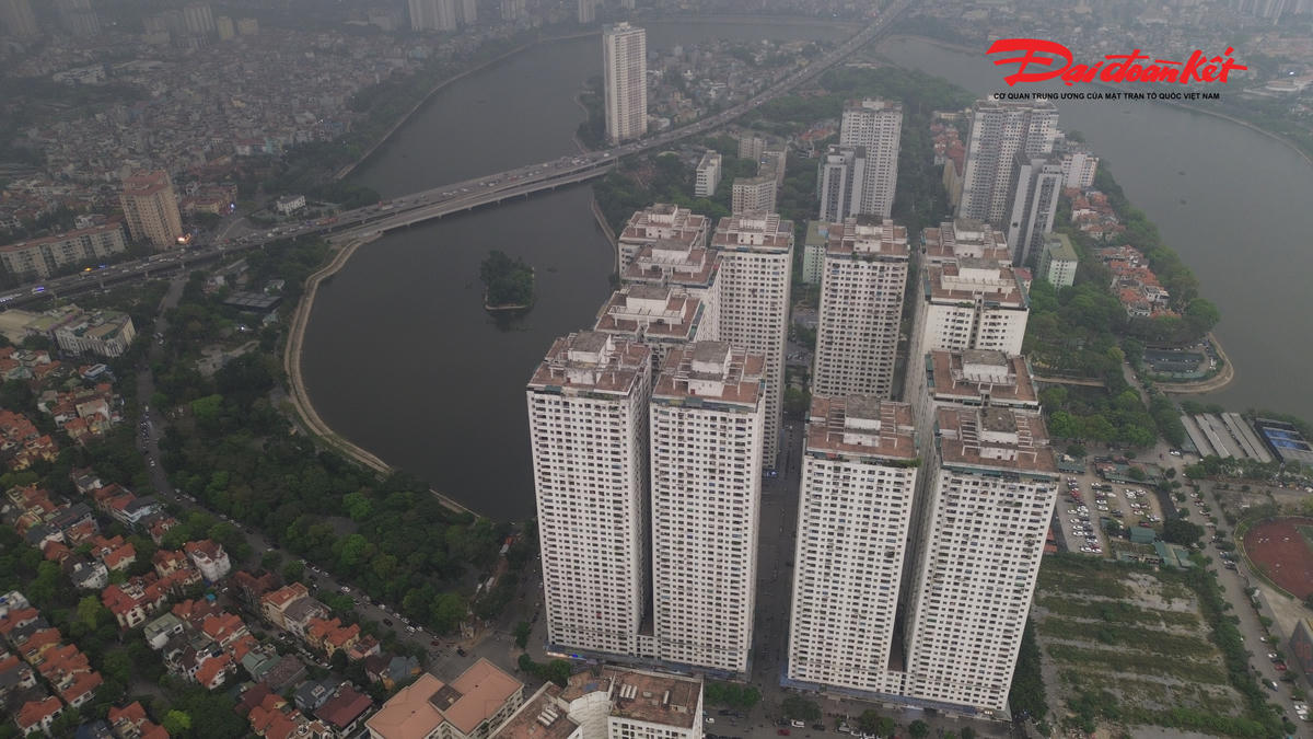 Thời gian gần đây, cư dân các tòa chung cư HH Linh Đàm (phường Hoàng Liệt, Hà Nội) nhận được phiếu thu thập thông tin liên quan đến dự án do Doanh nghiệp tư nhân số 1 tỉnh Điện Biên (Công ty Bemes) làm chủ đầu tư. 