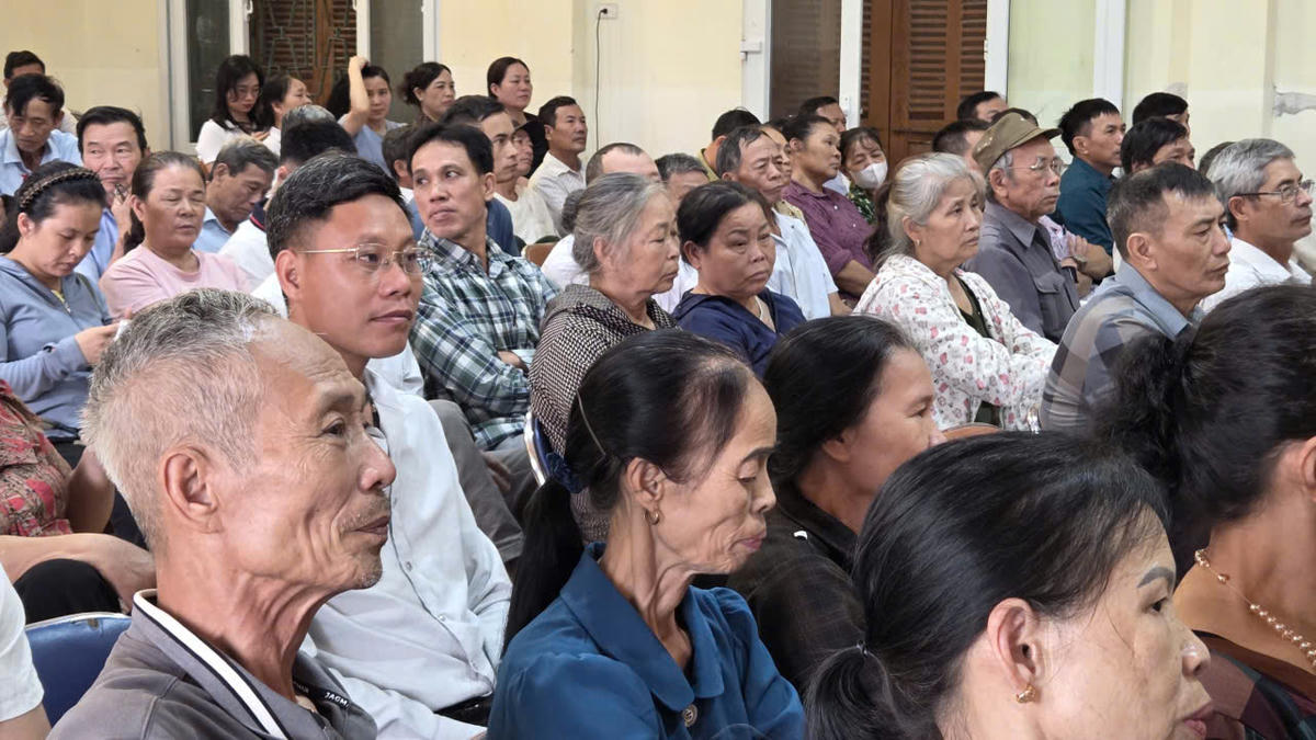 Người dân ảnh hưởng bởi dự án tham dự hội nghị. Ảnh: Duy Hưng.