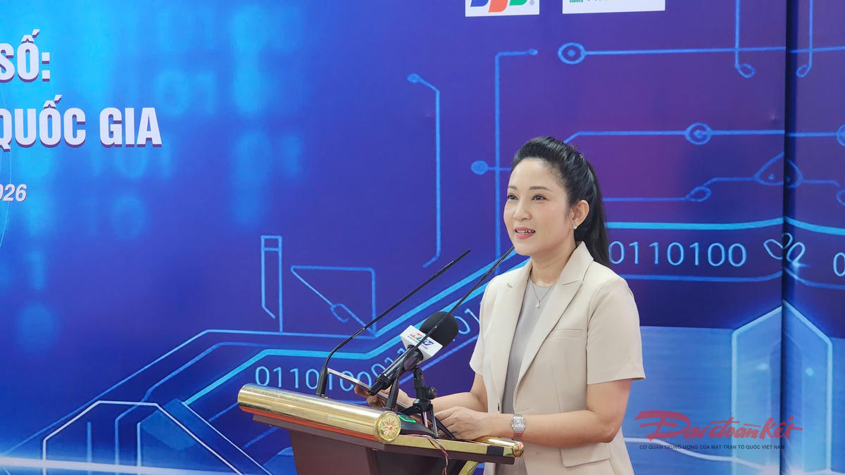 Thạc sĩ, NSND Nguyễn Thị Thanh Thúy, Phó Giám đốc Sở Văn hóa và Thể thao TP Hồ Chí Minh phát biểu tại tọa đàm. Ảnh: T.Luân.