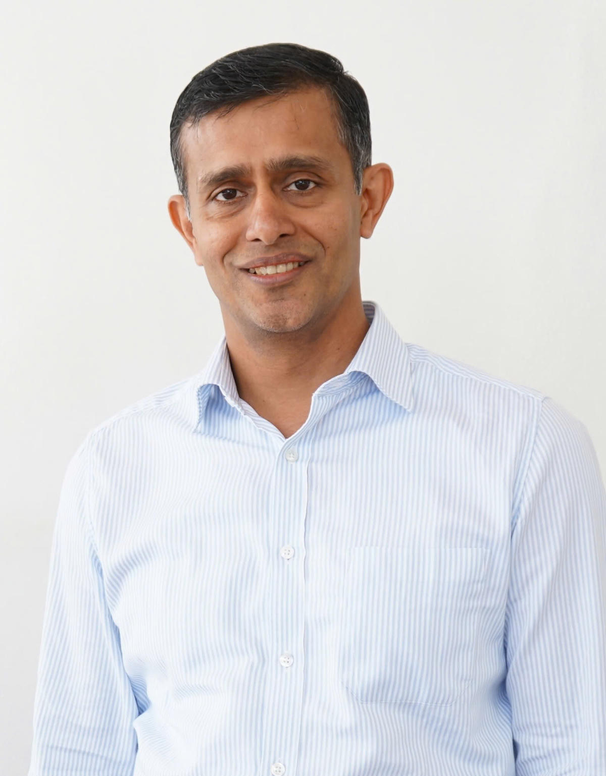 Ông Ankur Modi – Phó Tổng Giám đốc Khu vực Nam Á & Đông Dương của PMI.