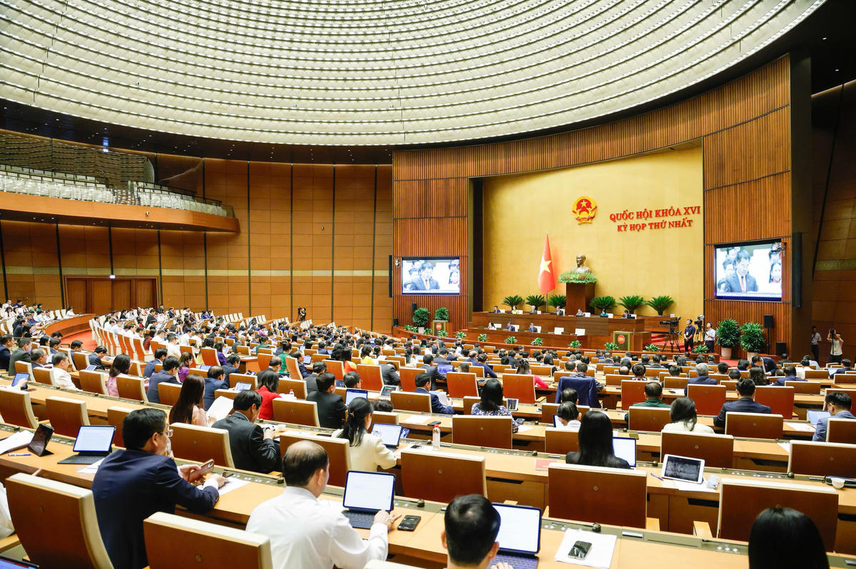 Hôm nay, Quốc hội tiếp tục thảo luận về phát triển kinh tế - xã hội, đầu tư công và tài chính quốc gia 