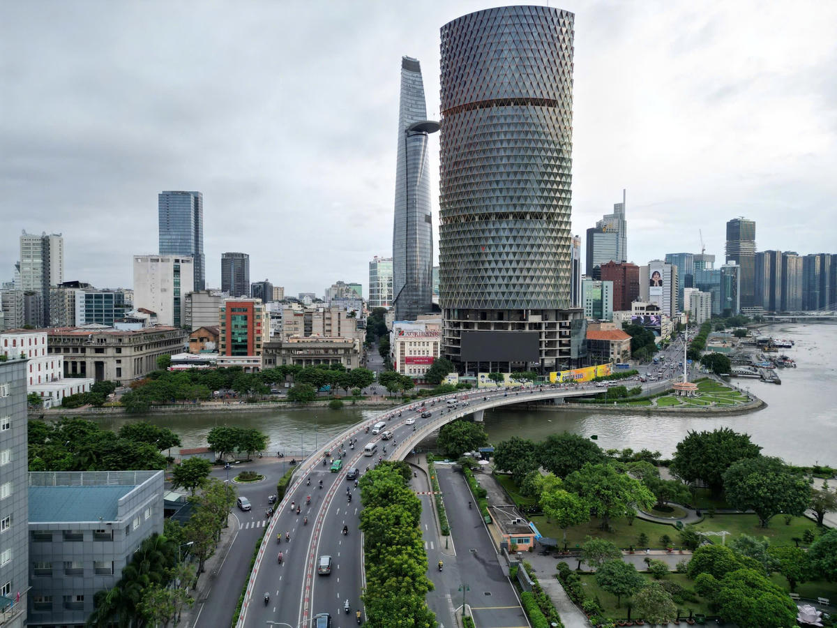 TP Hồ Chí Minh đang đẩy mạnh nhiều giải pháp để tăng trưởng hai con số. Ảnh: M.H