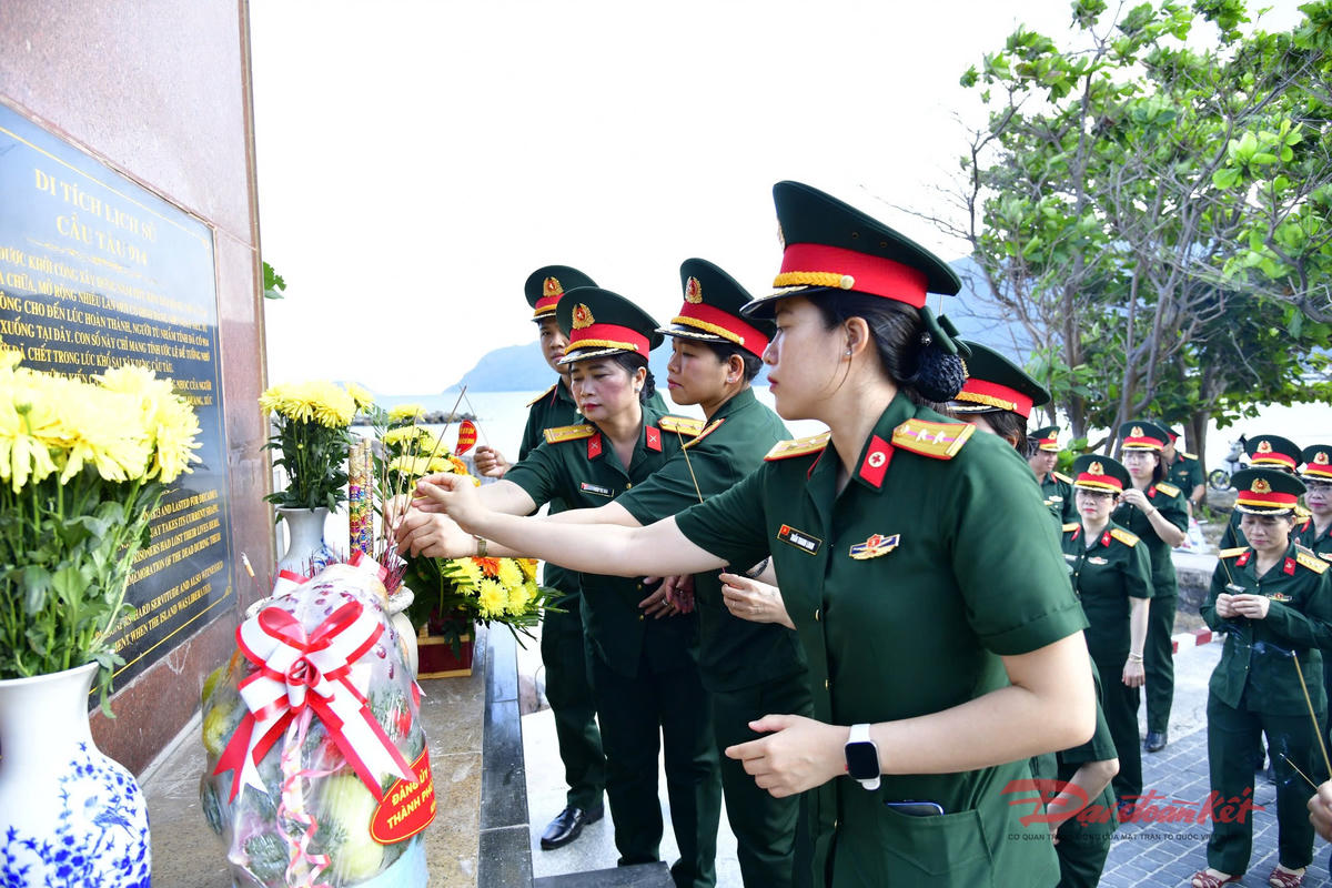 Bộ Tư lệnh TP Hồ Chí Minh tổ chức nhiều hoạt động kỷ niệm Ngày Giải phóng miền Nam, thống nhất đất nước 