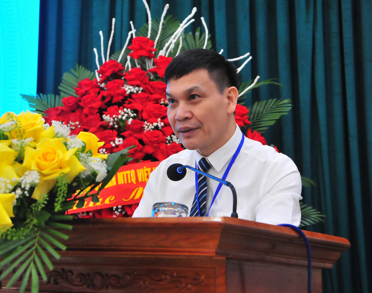 Ông Cao Hùng Dũng - Chủ tịch Liên minh HTX tỉnh Tuyên Quang phát biểu tại Đại hội. Ảnh: Xuân Trường.