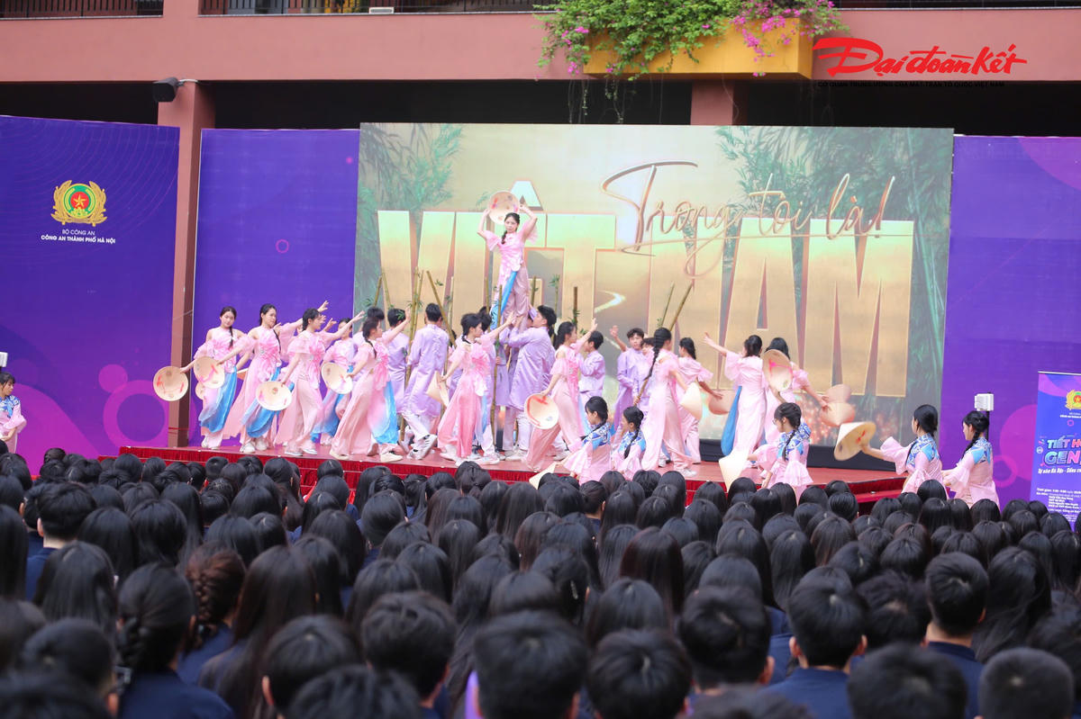 Đưa pháp luật vào trường học bằng sân khấu hóa