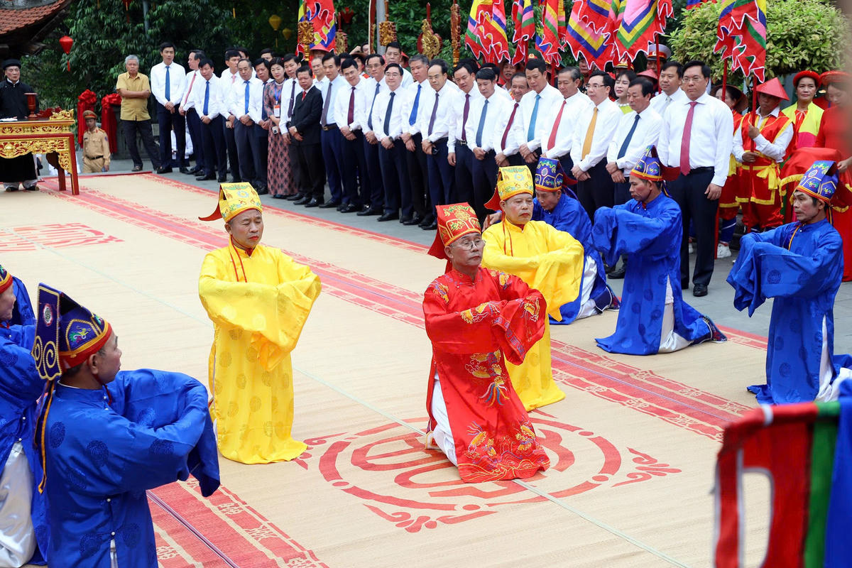 Lễ giỗ Đức Quốc Tổ Lạc Long Quân và dâng hương Tổ Mẫu Âu Cơ