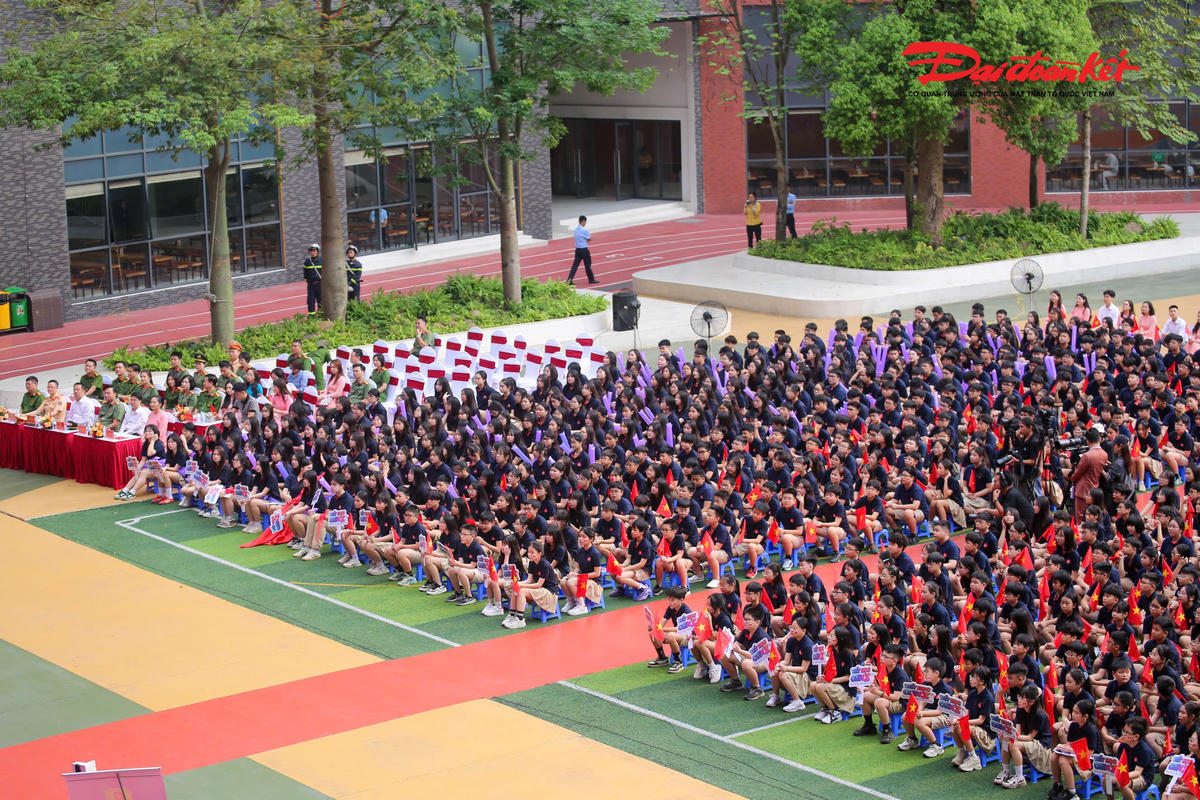 Đưa pháp luật vào trường học bằng sân khấu hóa