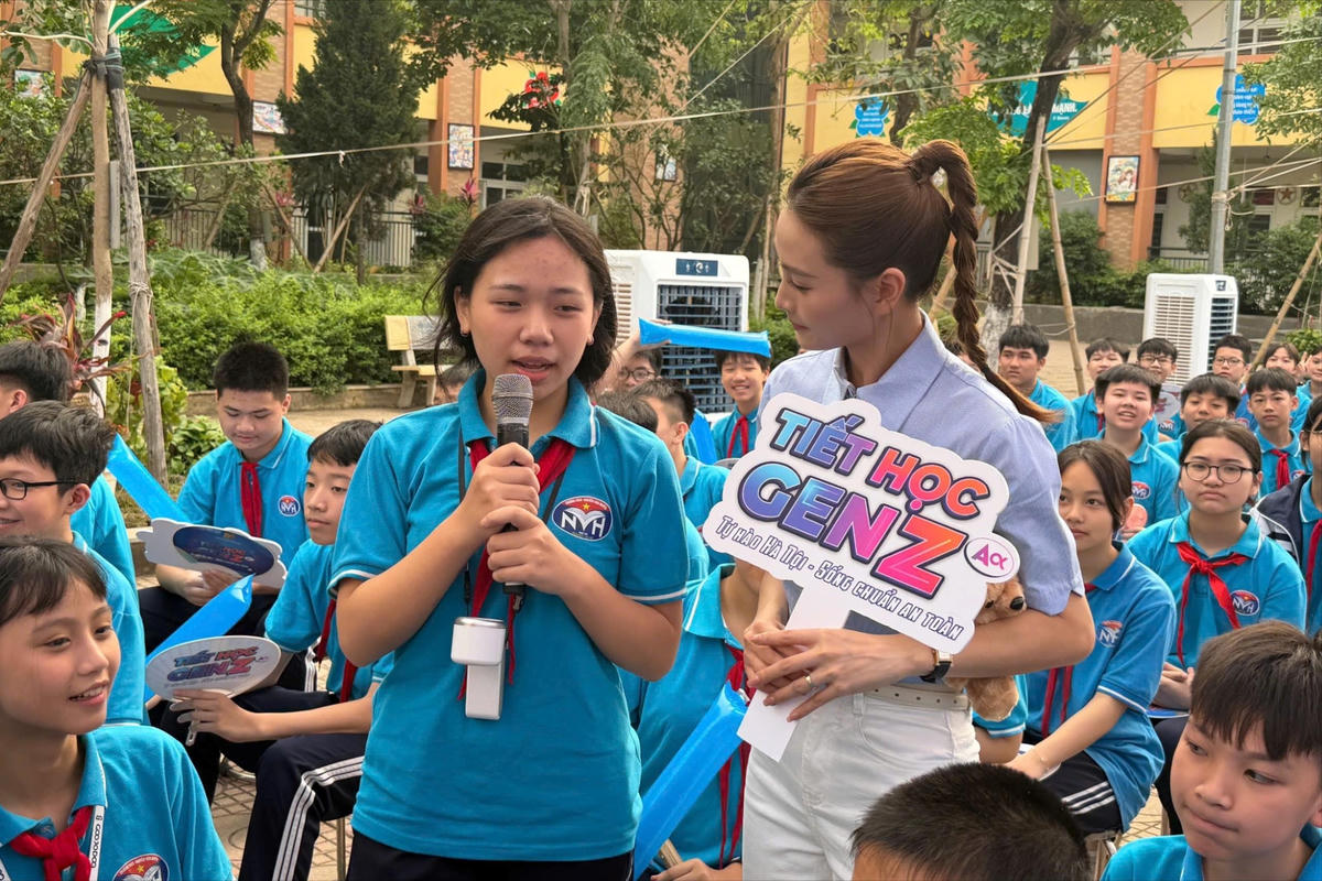 Giám đốc Công an Hà Nội cảnh báo về những cạm bẫy "vây" học sinh trong "Tiết học Gen Z" 