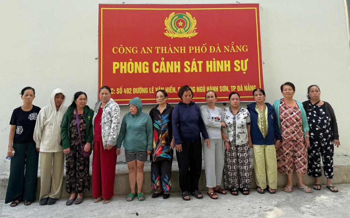 Các đối tượng tại cơ quan điều tra. Ảnh: CV.