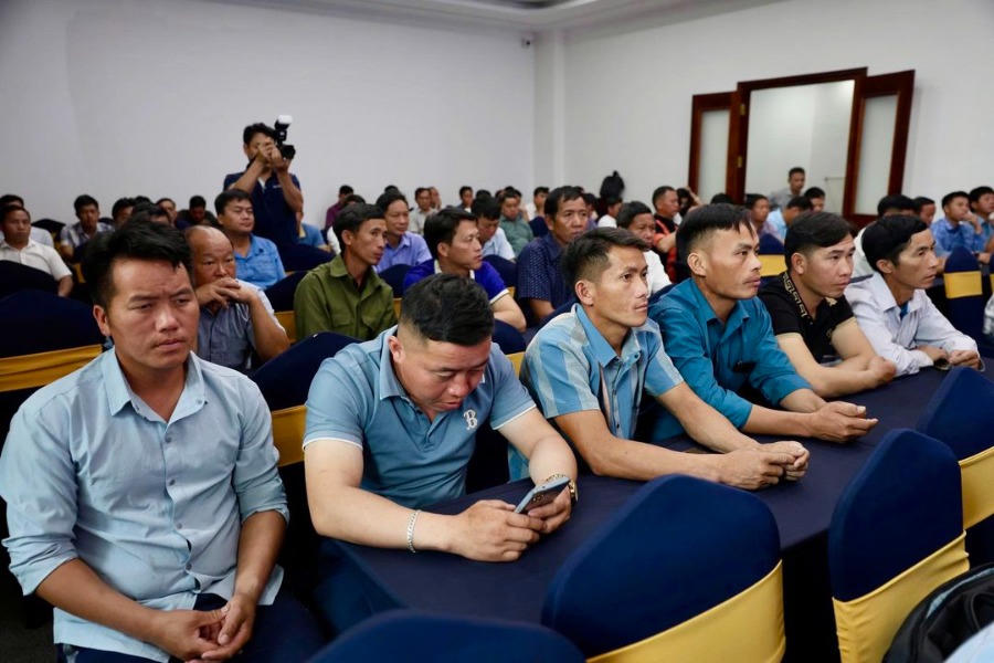 Lớp tập huấn bồi dưỡng kỹ năng tuyên truyền đẩy lùi tảo hôn và hôn nhân cận huyết thống tại Điện Biên. Ảnh: Hà Tuấn.