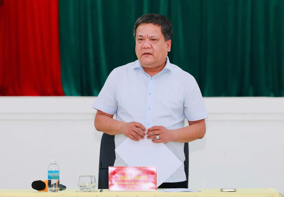 Ông Trần Phong, Bí thư Tỉnh ủy Khánh Hòa, phát biểu buổi làm việc.