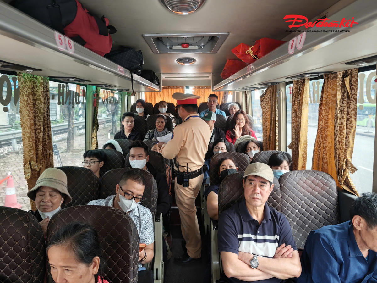 CSGT Hà Nội tăng cường kiểm tra, xử lý xe khách trước cao điểm nghỉ lễ