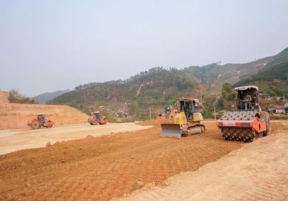 Dự kiến trong tháng 5/2026, 100% mặt bằng thi công cao tốc Hữu Nghị – Chi Lăng sẽ được bàn giao.