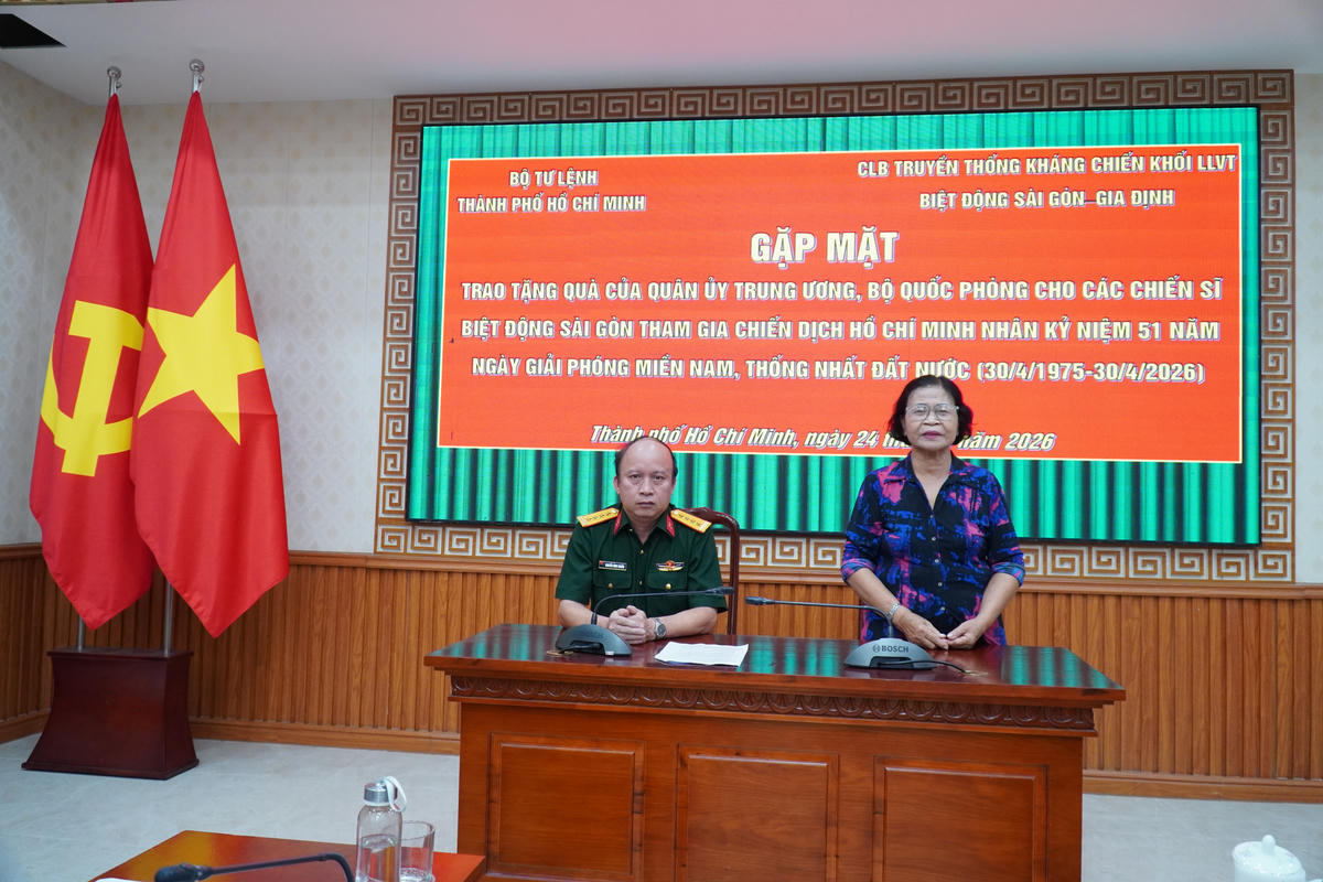 Gặp mặt, tặng quà các cựu chiến binh biệt động Sài Gòn nhân dịp 30/4