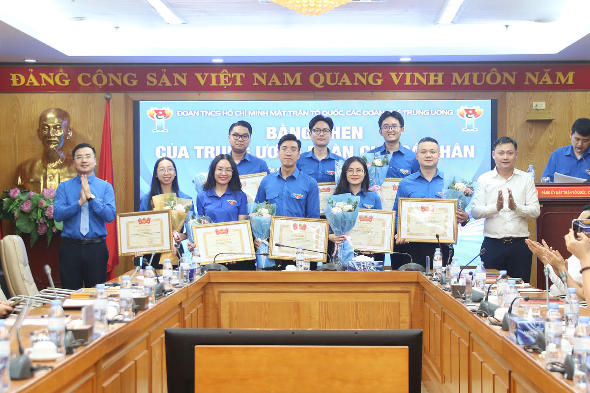 Mỗi cán bộ Đoàn phải là một “hạt nhân truyền cảm hứng”