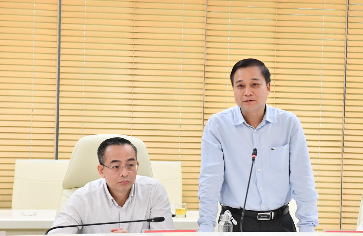 Lãnh đạo Vụ Pháp chế phát biểu ý kiến