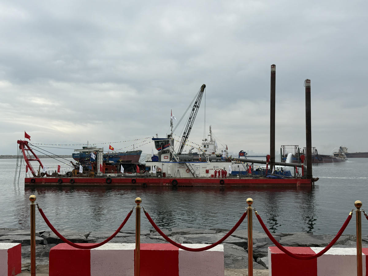 Khởi công dự án đầu tư tổng thể bến cảng container Liên Chiểu quy mô gần 2 tỷ USD