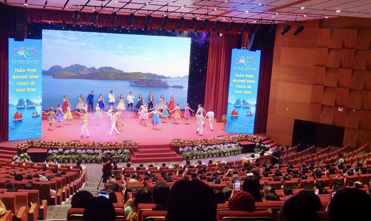 Quang cảnh lễ khai mạc.