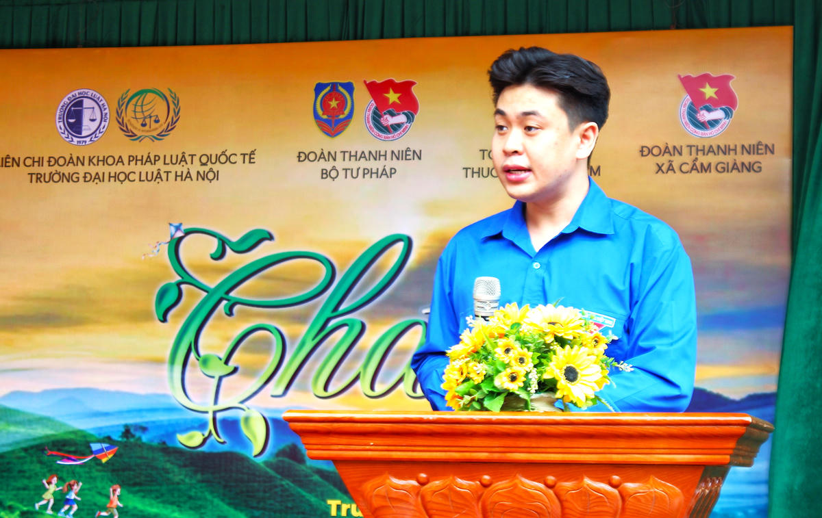 Ông Nguyễn Việt Hà - Ủy viên BCH Đoàn Thanh niên Chính phủ, Bí thư Đoàn Thanh niên Bộ Tư pháp phát biểu tại chương trình.