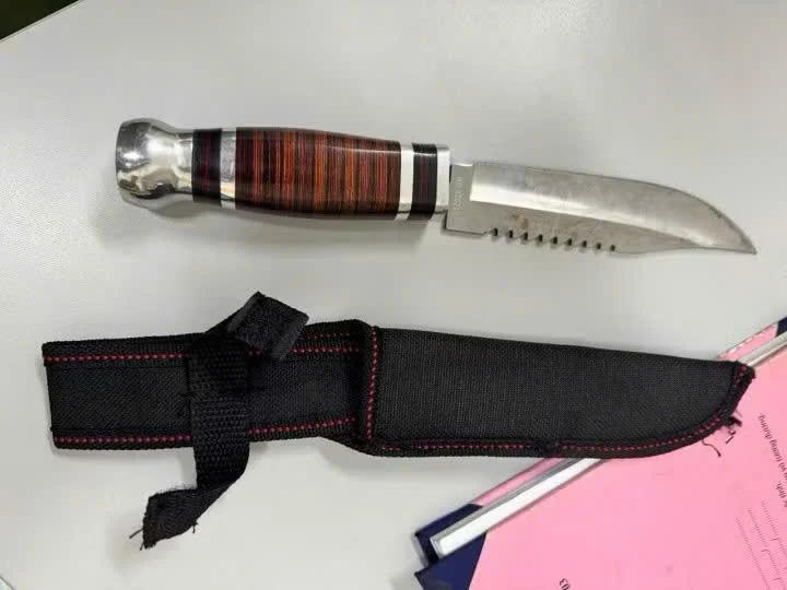 Tang vật đối tượng Hoàng Trọng Hùng sử dụng được công an thu giữ.