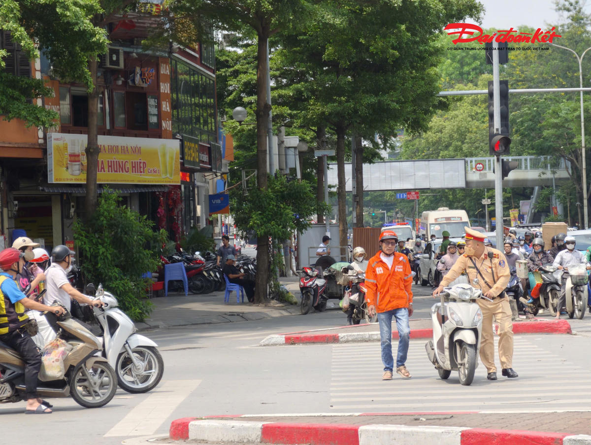 Thời gian tới, Phòng CSGT Hà Nội sẽ tiếp tục duy trì, tăng cường tuần tra, kiểm soát, xử lý nghiêm các hành vi vi phạm trật tự, an toàn giao thông, trong đó có vi phạm nồng độ cồn, với phương châm “không có vùng cấm, không ngoại lệ”. Qua đó, góp phần kiềm chế, kéo giảm tai nạn giao thông, bảo đảm an toàn cho người dân và từng bước xây dựng văn hóa giao thông an toàn, văn minh trên địa bàn Thủ đô.