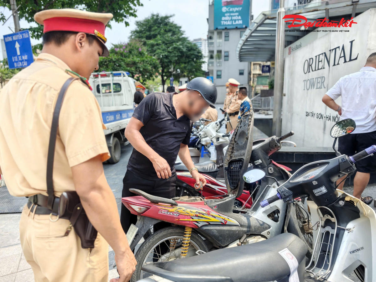 Đối với các trường hợp vi phạm nồng độ cồn, lực lượng CSGT sẽ lập biên bản và tạm giữ phương tiện theo quy định.