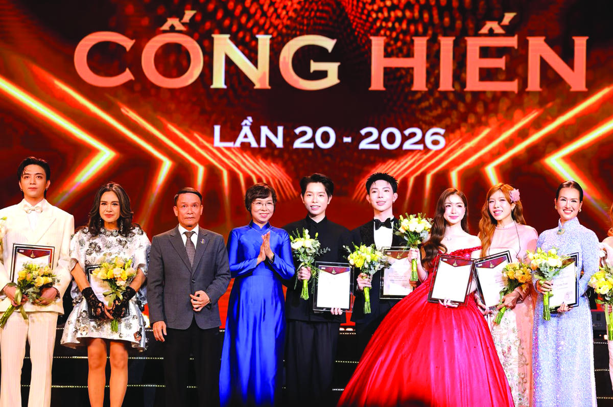 Lễ trao Giải Cống hiến lần thứ 20.