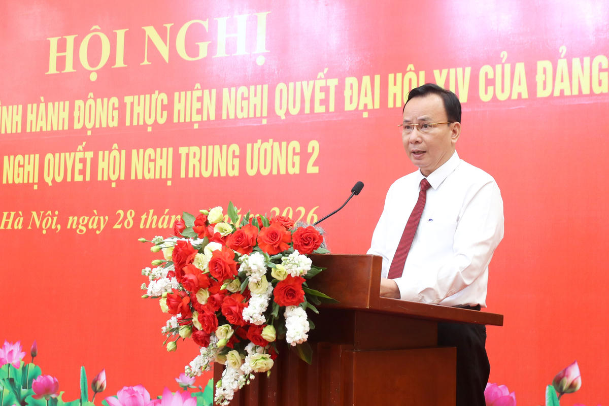 Ông Nguyễn Lam - Phó Chủ tịch Hội Người cao tuổi Việt Nam phát biểu tại Hội nghị.