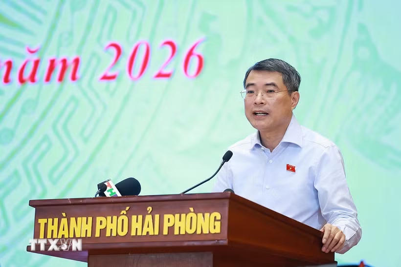 Thủ tướng Lê Minh Hưng phát biểu tại buổi tiếp xúc cử tri thành phố Hải Phòng sau Kỳ họp thứ nhất, Quốc hội khoá XVI. (Ảnh: Dương Giang/TTXVN).