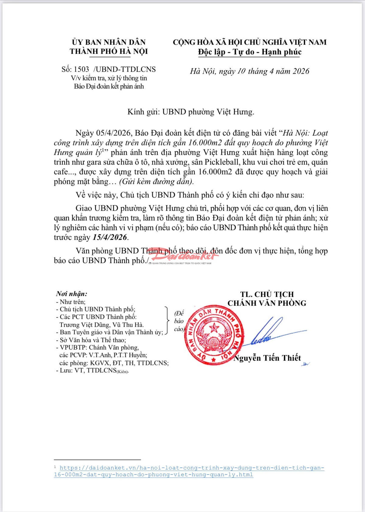 Chủ tịch UBND TP. Hà Nội chỉ đạo phường Việt Hưng báo cáo,&nbsp;làm rõ các vấn đề mà Báo Đại đoàn kết phản ánh. Ảnh Trần Việt.