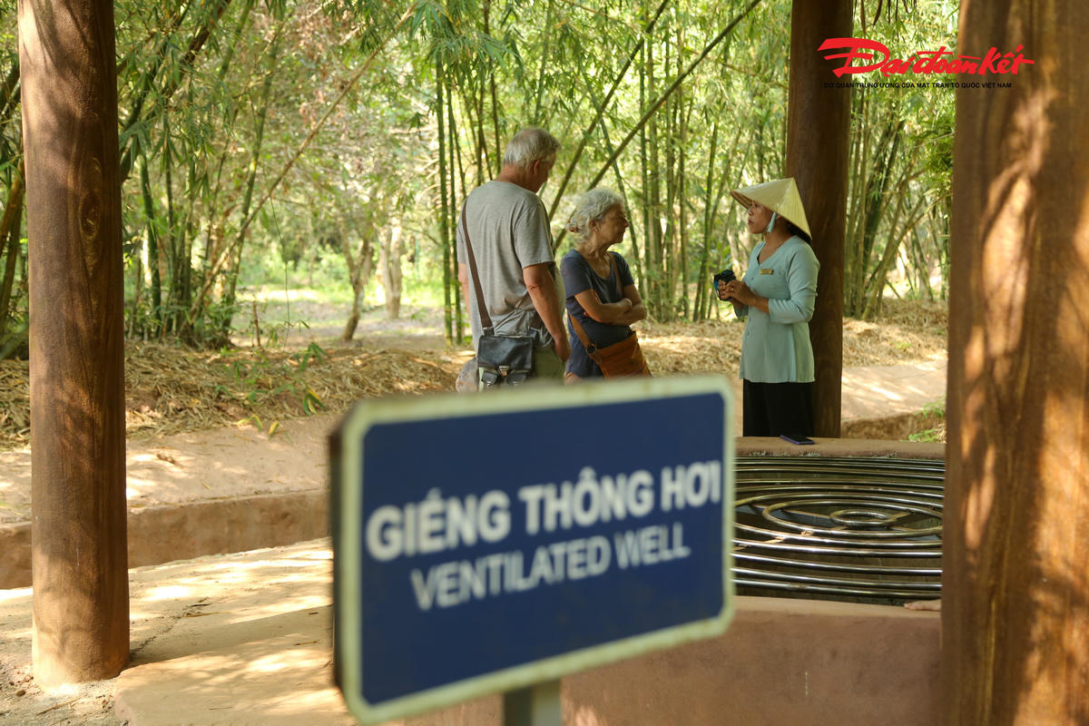 Đông đảo du khách đến Quảng Trị dịp nghỉ lễ Giỗ Tổ Hùng Vương