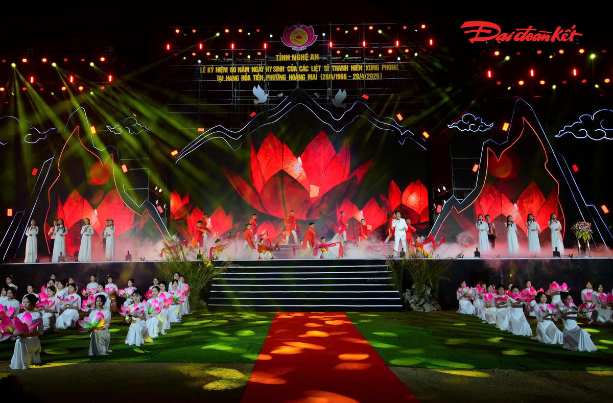 Khắc ghi sự hy sinh của các liệt sĩ thanh niên xung phong Hang Hỏa Tiễn