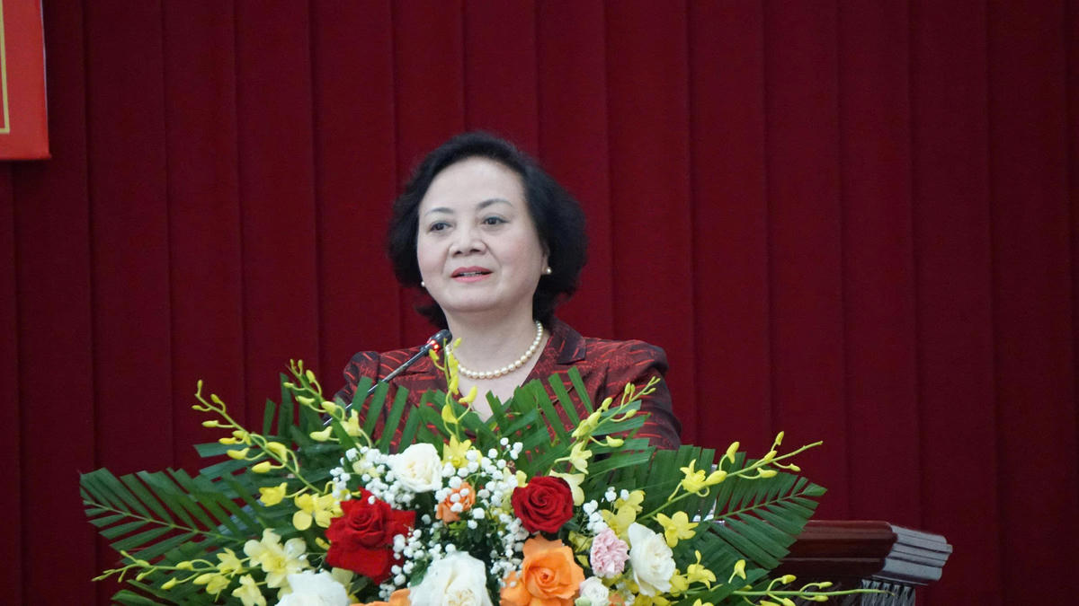 Phó Thủ tướng Phạm Thị Thanh Trà phát biểu tại buổi thăm và tặng quà cho người dân Lào Cai. Ảnh: Hoàng Hữu.